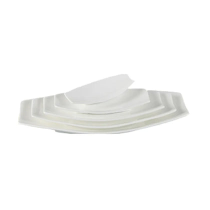 This platter offers a fresh and modern design, providing a neutral and sophisticated bone white backdrop for showcasing small dishes. Its rectangular size makes it ideal for serving individual portions of appetizers, sushi, or condiments in a stylish manner. Crafted from high-quality porcelain with added alumina, this platter is both durable and versatile, making it an excellent choice for homes, restaurants, or catering services.