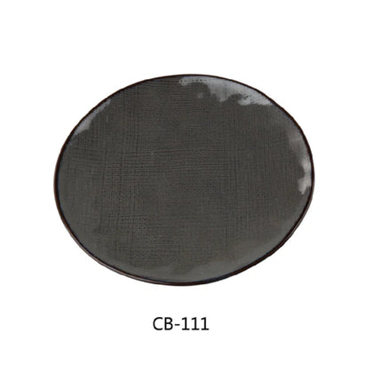 This dinner plate provides an aesthetic appeal suitable for casual or themed dining settings. Its construction from high-quality material ensures reliable performance through daily use, while the curved edge and coupe rim style facilitate easy stacking and handling. The plate's 1 inch in height making it compatible with standard dishware racks and transport systems, ideal for institutional restaurant kitchens, cafes, and catering stations.