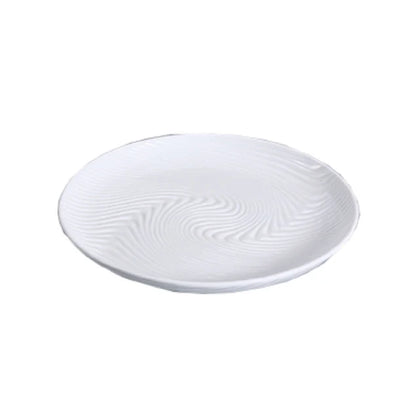 This dinner plate is ideal for steady daily use in busy kitchens. Its bone white finish ensures a professional presentation, suitable for cafeterias, catering operations, and institutional dining setups. This dinner plate measures 8 inches in diameter. The Fuji Plate's technical design emphasizes thermal stability and ease of cleaning, supporting HACCP compliance and operational efficiency in restaurant and hospitality settings.