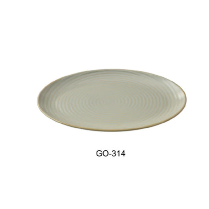 This oval plate features a curved edge rim, it combines functional size with aesthetic appeal. Its earthy tone with a golden rim fits well in upscale casual or hospitality settings, supporting efficient service with microwave and dishwasher compatibility for streamlined operations. Elevate your dining experience with the EcoQuality restaurant dinnerware.
