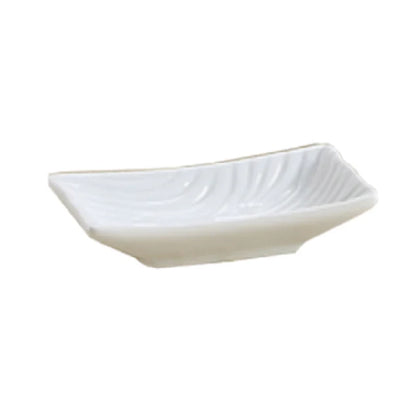 This sauce dish is made from high-quality porcelain, this sauce dish is dishwasher, oven, and microwave safe, making it suitable for both everyday use and compliance with HACCP standards. Its bone white finish ensures a clean presentation in professional settings such as restaurants, catering operations, and institutional kitchens. This dinnerware is manufactured to support reliable, repetitive use in medium-volume foodservice applications.