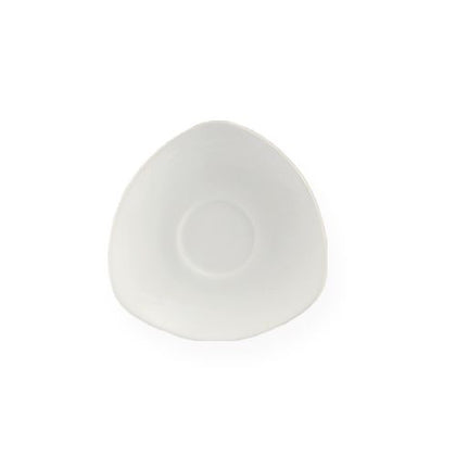 4 3/4” Triangular Saucer for cup with moon handle, cup with ear handle and similar models. Made from durable, chip-resistant porcelain. Microwave & dishwasher-safe with a sleek triangular design for home or restaurant use.