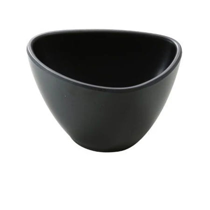 EcoQuality Triangle Bowl is made from durable and reliable melamine material. You can use these unique triangular bowls to serve such dishes like rice, miso soup, noodles or salads. Thanks to the elegant Moderne collection style, the bowl will perfectly fit any food-serving establishment design. Elevate your dining experience with these high quality affordable restaurant dinnerware.