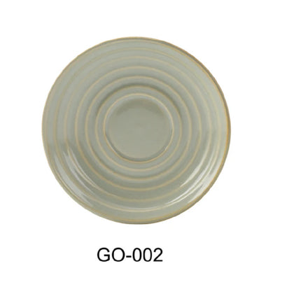 Made from high-quality porcelain, this saucer features a 5.87 inches in diameter, adding a refined earthy tone with a golden rim. It is suitable for use in restaurants, catering, and hospitality settings, where microwave and dishwasher compatibility support streamlined sanitation and reheating operations. Engineered to withstand regular commercial use, it enhances presentation while facilitating efficient workflow within busy service environments.