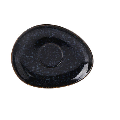 This glazed saucer provides a durable, microwave-safe surface suitable for restaurant, catering, or institutional environments. Its high-quality construction ensures resistance to dishwasher and oven use, making it an ideal component for efficient food presentation and service workflows. High quality affordable restaurant dinnerware.