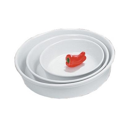 Create a stunning dining presentation with the EcoQuality Accessories Baking Plate. Its elegant white finish and porcelain construction will elevate your dishes to the next level! Not only does this dish look stunning, but it's also functional. Ideal for restaurant, cafes, and home dining. High quality affordable restaurant dinnerware.