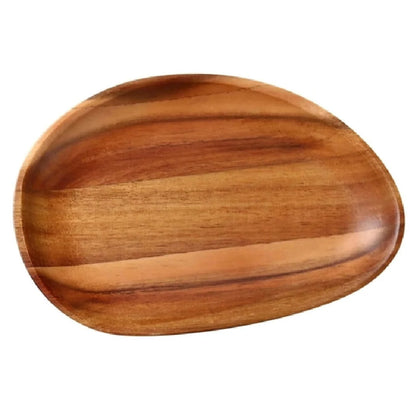 This wooden tray is suitable for display and serving applications in restaurants, cafes, and catering settings. Its robust construction supports frequent handling, while its aesthetic finish enhances product presentation for various dining and retail venues. Elevate your dining experience with the EcoQuality restaurant dinnerware.