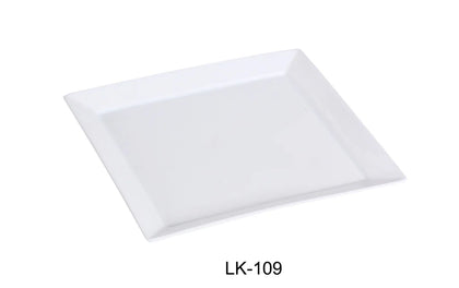This bone white square plate offers durability and resistance to heat and dishwasher cleaning, making it suitable for placement in ovens and microwave ovens. Its robust ceramic material provides an ideal solution for applications requiring reliable dishware for mid-range workflows, such as school cafeterias, restaurants, catering operations, and institutional kitchens. 