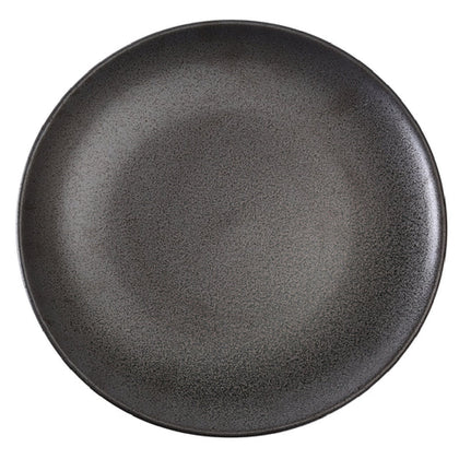 This coupe style round plate features a durable porcelain material, making it suitable for daily use in restaurants, catering, and institutional kitchens. Its black finish enhances presentation while maintaining resistance to staining and chipping. The plate’s microwave, dishwasher, and oven-safe attributes support versatile cooking and cleaning workflows, making it ideal for medium-volume foodservice environments requiring reliable and efficient tableware solutions.