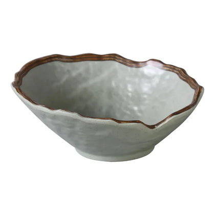 This sheer bowl is ideal for serving large salads or other hearty dishes in hotels, restaurants, and cafes. Offers a sleek matte finish that enhances the appearance of food while being easy to clean after busy service.
Provides a break-resistant melamine construction, ensuring durability and long-term use even in high-traffic dining restaurant environment.