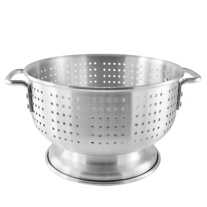 Aluminum colander with flat handle and footed base, 8-quart capacity, designed for optimal drainage, rust-resistant and durable, perfect for commercial or home kitchen use.