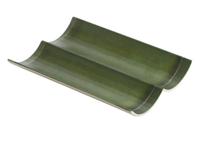 Yanco Divided Plate BA-3109 It is made from durable and reliable melamine material, which makes the plate look like ceramics. You can use this stylish plate to serve any dish you want. For example, you can use it for presenting cakes, appetizers or serving hot meals. The Bamboo collection has an elegant and stylish design. Performed in classic green color and natural bamboo look design, it will perfectly fit any restaurant environment. 