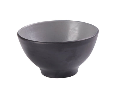Yanco Rice/Soup Bowl BM-404 experience the perfect blend of functionality and aesthetics with the black melamine dinnerware set. Each piece is expertly crafted from sturdy melamine material, ensuring long-lasting use. The sleek black finish adds a touch of elegance to your table, making it an ideal choice for both casual gatherings and formal events. creations.