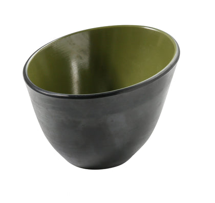 Yanco Serving Sheer Bowl BM-705GR a versatile and stylish addition to your kitchenware collection. Crafted with durable materials, this bowl features a sleek green finish that adds a modern touch to any dining setting. Its generous size makes it perfect for serving salads, pasta, or snacks, while the smooth, easy-to-clean surface ensures hassle-free maintenance. 