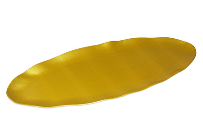 This Oval Platter CAT-2030G 6/Pcs Performed in stylish gold color, it can be used for serving vegetables, cold cuts, fresh greens or Asian appetizers. Manufactured from durable and reliable melamine, this dinnerware is popular for being unbreakable and affordable at the same time. Thanks to the stylish Catering collection, these platters will perfectly fit any establishment design. They will always look nice in your cafes, restaurant or catering events allowing you to elevate your dining experience.