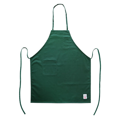Chef’s Pride green full-length bib apron with pocket, durable and easy-care fabric, adjustable fit, and lightweight design—ideal for commercial kitchens, cafes, or catering teams.