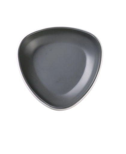 Yanco Triangle Bowl DI-6208 This 18 oz. triangular bowl is perfect for serving everything from salads to soup to pasta. Its unique shape adds a modern touch to your table setting, while the grey inside and white outside colors give it a classic look. Crafted from high-quality melamine material, this bowl is not only durable but also dishwasher safe, making it easy to clean and maintain.