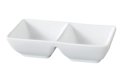 Yanco Two Divided Tray ML-725 is a stylish and functional addition to any dining establishment. Made from high-quality porcelain with a glossy glaze finish, this tray offers excellent durability and reliability. Its two-compartment design is perfect for serving sauces, condiments, olives, appetizers, and desserts. Ideal for fine-dining restaurants, catered events, and hotels, this tray enhances table presentation while ensuring convenience. 