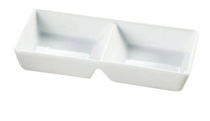 Yanco Two Divided Tray ML-728 is a stylish and functional addition to any dining establishment. Made from high-quality porcelain with a glossy glaze finish, this tray offers excellent durability and reliability. Its two-compartment design is perfect for serving sauces, condiments, olives, appetizers, and desserts. Ideal for fine-dining restaurants, catered events, and hotels, this tray enhances table presentation while ensuring convenience. 