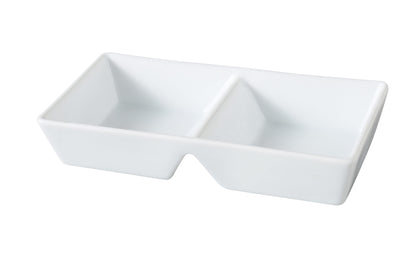 Yanco Two Divided Tray ML-729 is a stylish and functional addition to any dining establishment. Made from high-quality porcelain with a glossy glaze finish, this tray offers excellent durability and reliability. Its two-compartment design is perfect for serving sauces, condiments, olives, appetizers, and desserts. Ideal for fine-dining restaurants, catered events, and hotels, this tray enhances table presentation while ensuring convenience. 