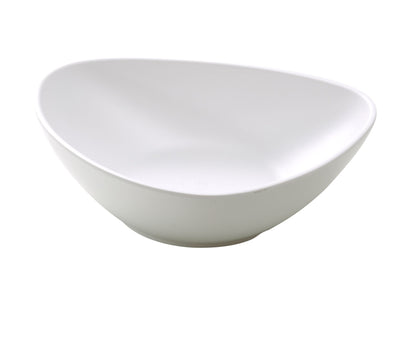 Yanco Deep Triangle/Soup Plate MO-209 It is made from durable and reliable melamine material, which makes the plate look like ceramics. You can use this stylish plate to serve any dish you want. For example, you can use it for rice, noodles, appetizers or hot meals. The Moderne collection has an elegant and stylish design. Performed in white color, it will perfectly fit any restaurant environment. 