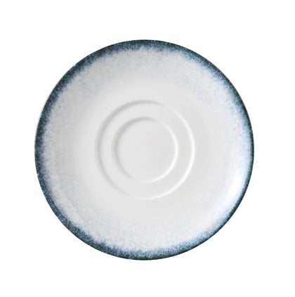 Yanco Saucer MR-002 pairs perfectly with the Mars Coffee Cup, completing a modern and elegant beverage presentation. Featuring the collection’s signature midnight blue rim and a crisp white porcelain surface, this 6