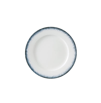 Yanco Bread Plate MR-106 brings a refined touch to table service with its compact design and bold midnight blue rim. Ideal for serving bread, butter, or small bites, this 6 1/4