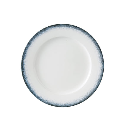 Yanco Dinner Plate MR-109 offers a clean, contemporary presentation with a striking midnight blue rim framing its bright white surface. Measuring 9 1/4