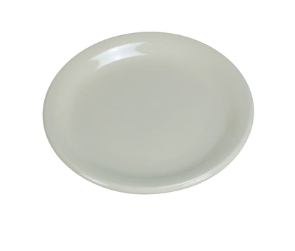 EcoQuality Plate NR-5 is an elegant and reliable addition to your tableware collection. Crafted from high-quality porcelain with a smooth glaze finish, this plate offers excellent resistance to mechanical damage and temperature changes. Its classic American white color and narrow rim design make it ideal for presenting salads, appetizers, side dishes, or desserts. Designed for convenience, it is dishwasher, oven, and microwave safe, ensuring versatility in both commercial and personal settings. 