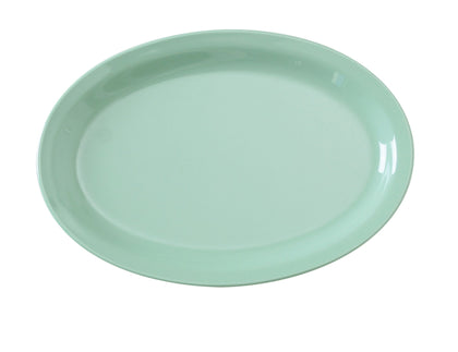 Yanco Oval Platter NS-512G Performed in stylish green color, it can be used for serving turkey, vegetables, cold cuts or Asian appetizers. Manufactured from durable and reliable melamine, this dinnerware is popular for being unbreakable and affordable at the same time. Thanks to the stylish Nessico collection, these platters will perfectly fit any establishment design.