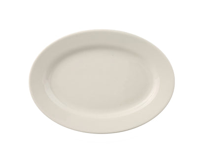 Yanco Platter RE-19 is a durable and stylish addition to any professional dining setup. Measuring 13.5x9.5 inches, this large platter is ideal for serving shared meals, appetizers, and assorted platters. Crafted from high-quality porcelain, it withstands daily use and extreme temperatures while maintaining its elegant appearance. 