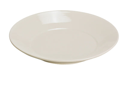 Yanco Salad Plate RE-211 is a refined and durable addition to any dining establishment. With a 11.5-inch diameter and sleek glaze finish, this plate enhances the presentation of salads, pasta, and hot meals. Crafted from high-quality porcelain, it resists mechanical damage and withstands high temperatures, making it perfect for everyday use in fine-dining restaurants, catered events, hotels, and outdoor dining areas.