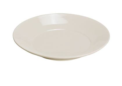 Yanco Salad Plate RE-213 is a refined and durable addition to any dining establishment. With a 13-inch diameter and sleek glaze finish, this plate enhances the presentation of salads, pasta, and hot meals. Crafted from high-quality porcelain, it resists mechanical damage and withstands high temperatures, making it perfect for everyday use in fine-dining restaurants, catered events, hotels, and outdoor dining areas.