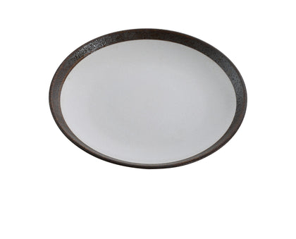 Yanco Coupe Shape Plate RO-112 is a stylish and durable addition to any tableware collection. Made from high-quality porcelain with a glazed finish, this round coupe plate measures 12 inches in diameter with a height of 1.125 inches. Designed for versatility, it is perfect for serving salads, pasta, and hot meals. Its sleek white design enhances any table setting, making it ideal for fine-dining restaurants, catered events, outdoor dining, and hotels.