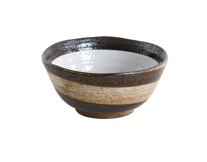 Yanco Soup/Salad Bowl RO-406 is a stylish and durable choice for serving soups, salads, rice, miso soup, and noodles. Made from high-quality porcelain with a glazed finish, this bowl features a sleek white design that enhances any table setting, making it ideal for fine-dining restaurants, catered events, outdoor dining, and hotels. With a 14-ounce capacity, it provides the perfect portion size for a variety of dishes. Designed for convenience, it is dishwasher, oven, and microwave safe. 