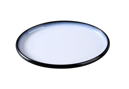 Yanco Oval Plate SN-212 pairs contemporary design with durable functionality. Crafted from sturdy melamine and finished with a smooth white and black gradient, this dinner platter offers a sophisticated presentation surface for main courses or shared dishes. Its elongated oval shape adds elegance to any dining setup, perfect for modern restaurants and catered events.