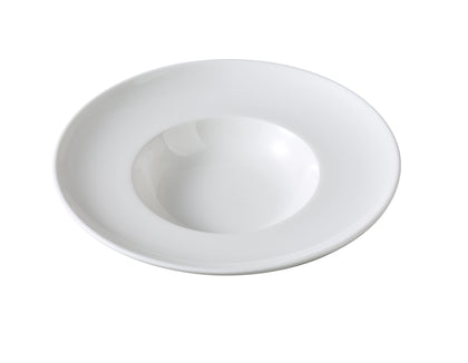 Yanco Soup Plate VS-808 is an elegant and practical piece designed to serve soups, stews, and other brothy dishes. Crafted from fully glazed porcelain with a durable magnesia body, this bone white plate combines sophistication and durability, making it ideal for fine dining establishments, upscale restaurants, and catered events. The plate’s generous design ensures that soups and broths are served with style, while the timeless color enhances any table setting.