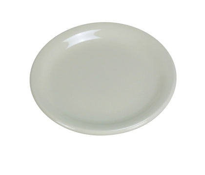 EcoQuality Plate NR-22 is an elegant and reliable addition to your tableware collection. Crafted from high-quality porcelain with a smooth glaze finish, this plate offers excellent resistance to mechanical damage and temperature changes. Its classic American white color and narrow rim design make it ideal for presenting salads, appetizers, side dishes, or desserts. Designed for convenience, it is dishwasher, oven, and microwave safe, ensuring versatility in both commercial and personal settings. 