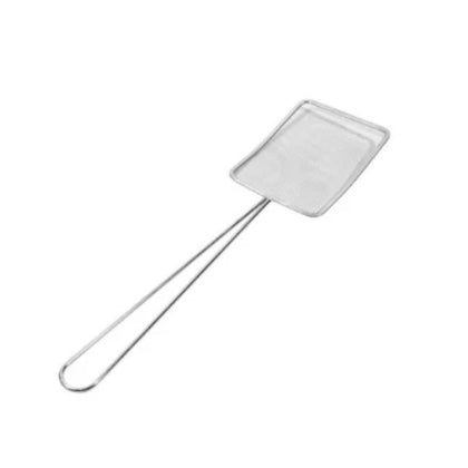 The Square Skimmer 5″ x 5-3/4″ is a versatile kitchen tool for precise straining, skimming, and removing debris from hot liquids.



